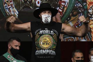 Fury vs Wilder 3 odds and props: Fury favored to .
